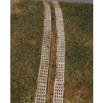 Langloch-Betonplatten zur Verlegung eines Kolonnenweges - Diorama ausgeführt in 1:120 / TT